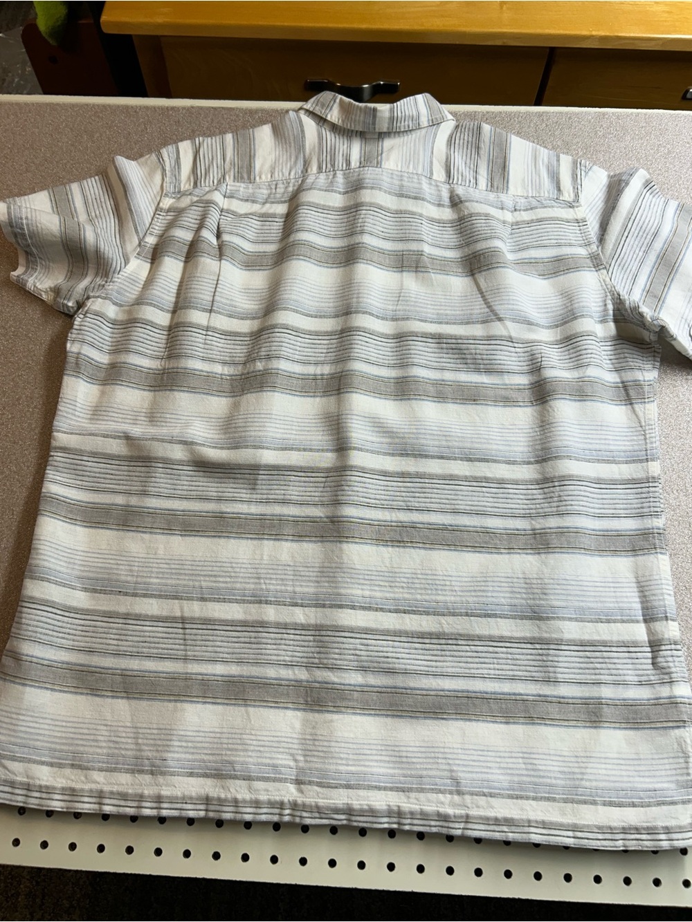 Eddie Bauer Blue & Black Striped SS Button-Down Shirt, XL, Linen/Cotton Blend - Picture 9 of 10